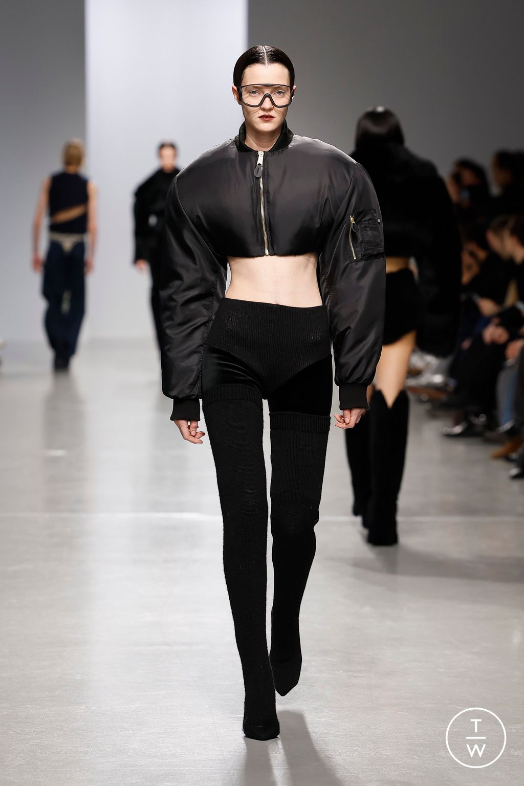 Fashion Week Paris Fall/Winter 2024 look 37 de la collection Duran Lantink womenswear