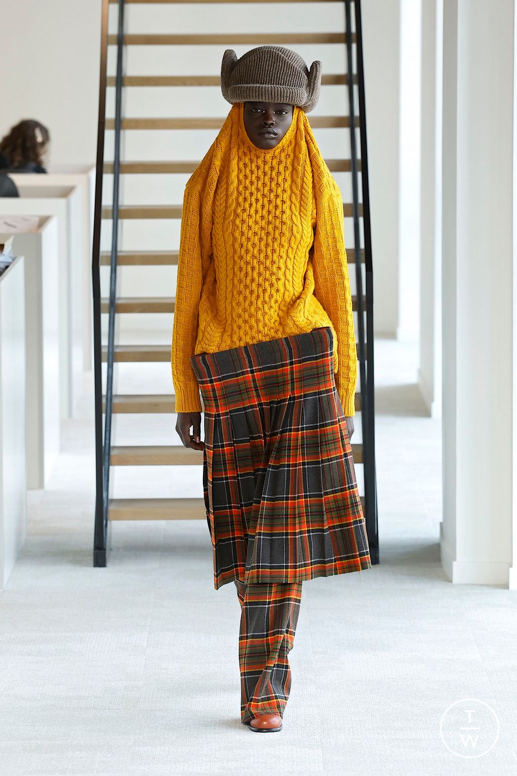 Fashion Week Paris Fall/Winter 2025 look 18 from the Duran Lantink collection womenswear