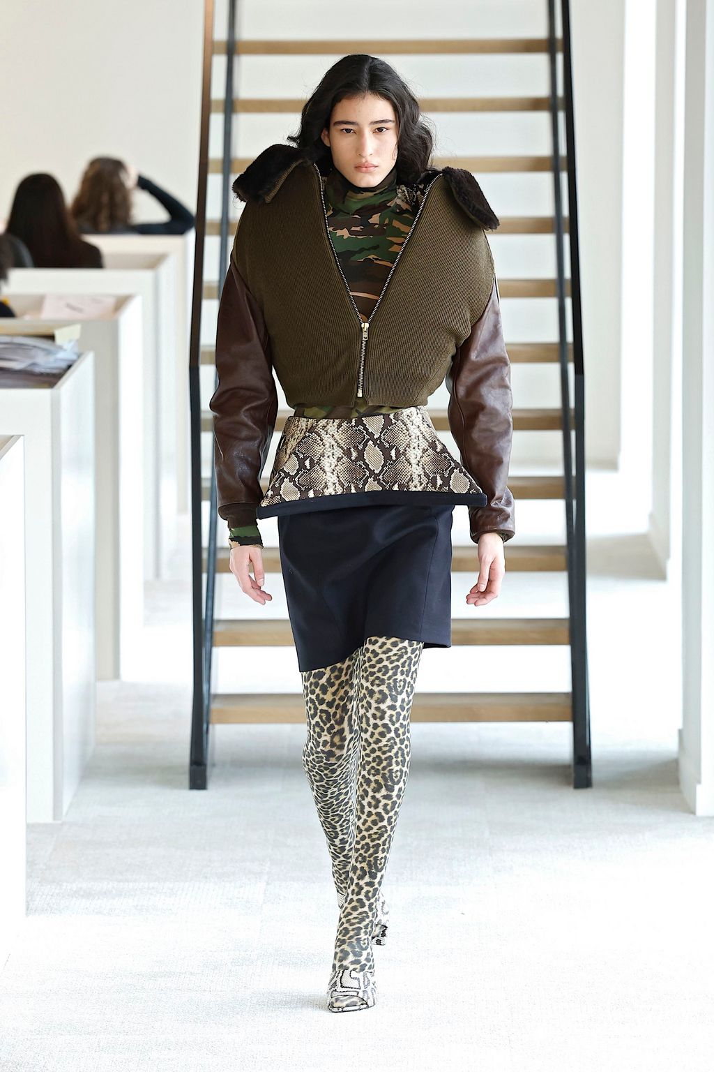 Fashion Week Paris Fall/Winter 2025 look 45 from the Duran Lantink collection womenswear