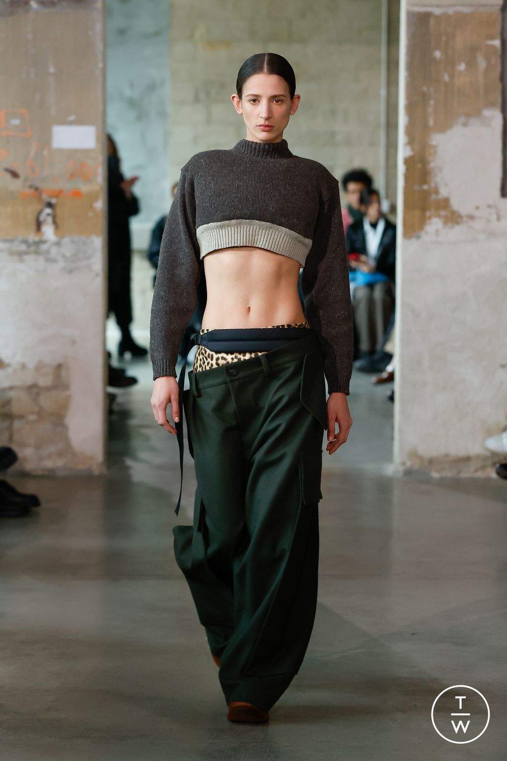 Fashion Week Paris Fall/Winter 2023 look 12 de la collection Duran Lantink womenswear