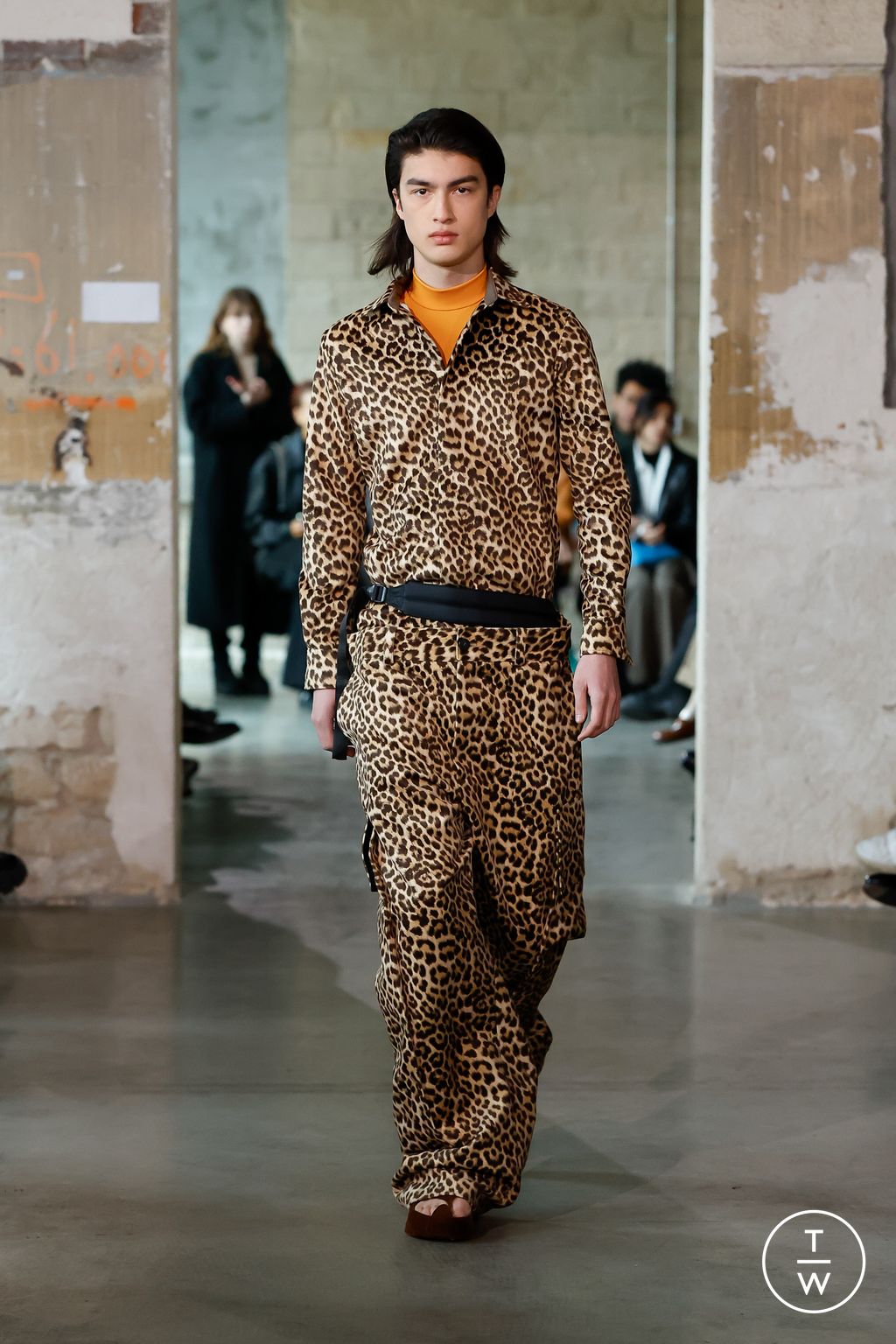 Fashion Week Paris Fall/Winter 2023 look 17 from the Duran Lantink collection 女装