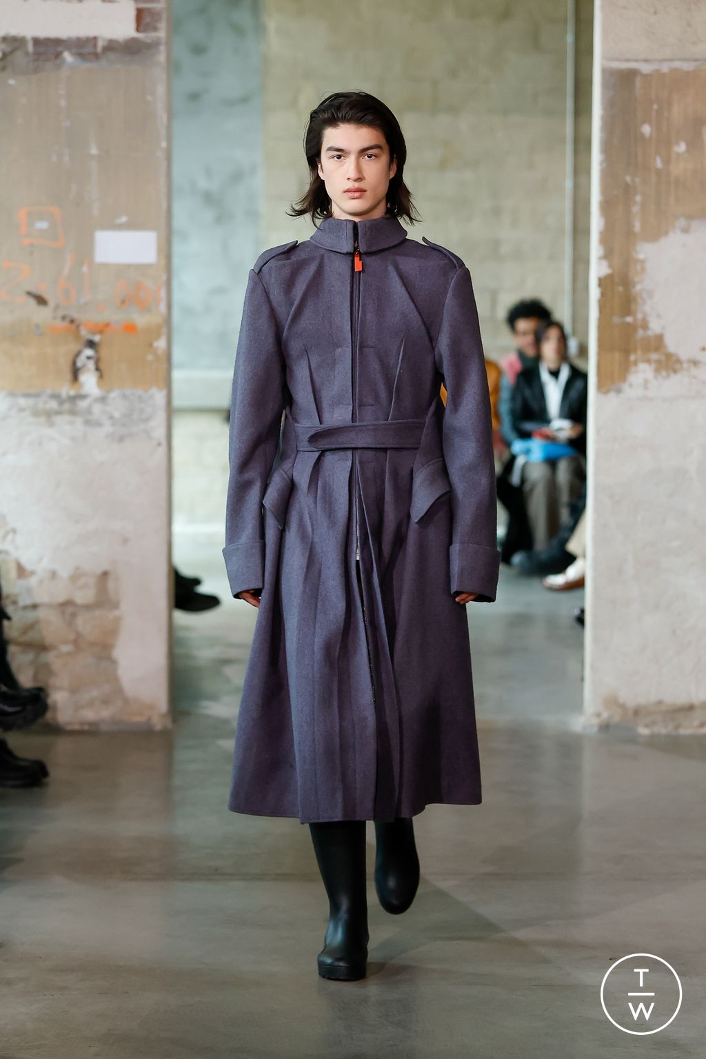Fashion Week Paris Fall/Winter 2023 look 37 from the Duran Lantink collection womenswear