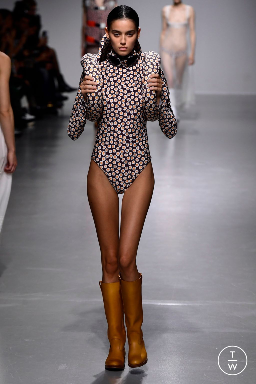 Fashion Week Paris Spring/Summer 2024 look 4 de la collection Duran Lantink womenswear