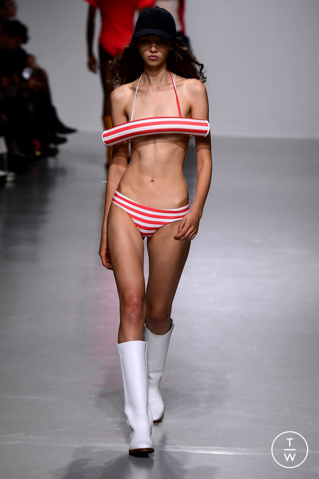 Fashion Week Paris Spring/Summer 2024 look 23 from the Duran Lantink collection 女装