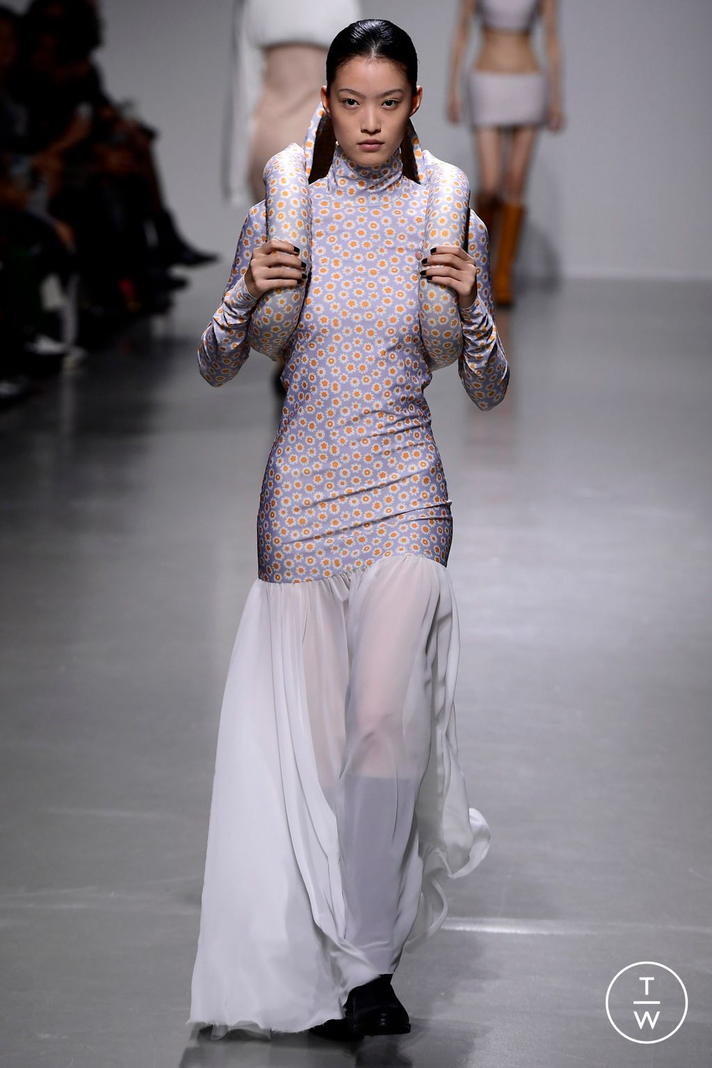 Fashion Week Paris Spring/Summer 2024 look 32 from the Duran Lantink collection womenswear