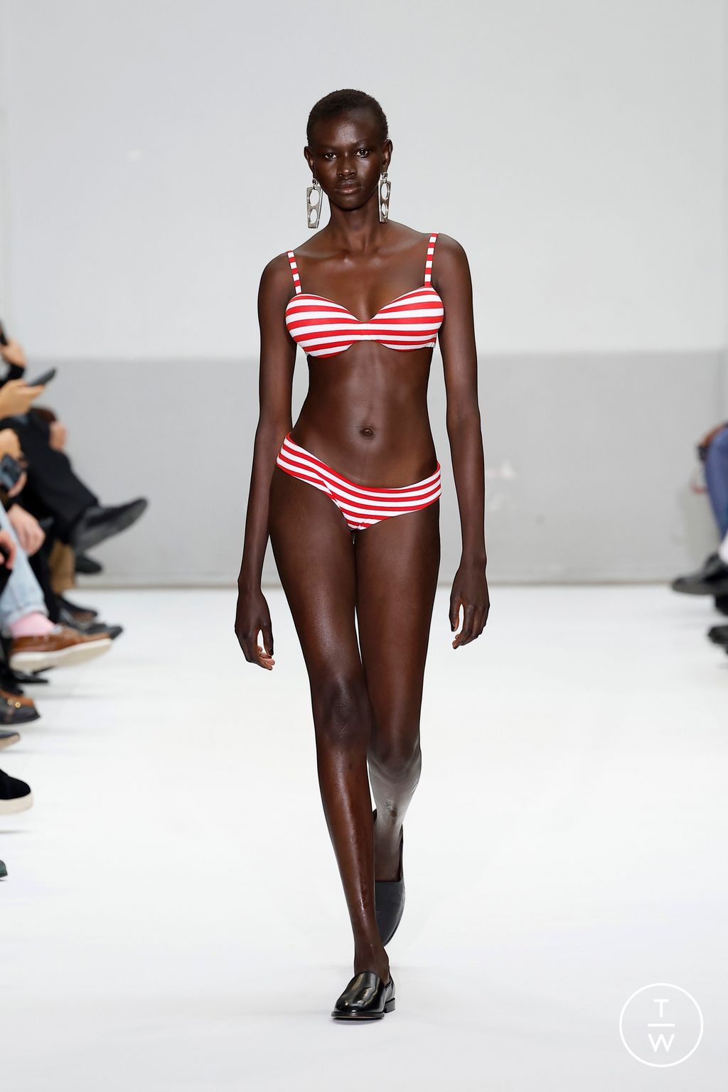 Fashion Week Paris Spring-Summer 2025 look 8 from the Duran Lantink collection womenswear