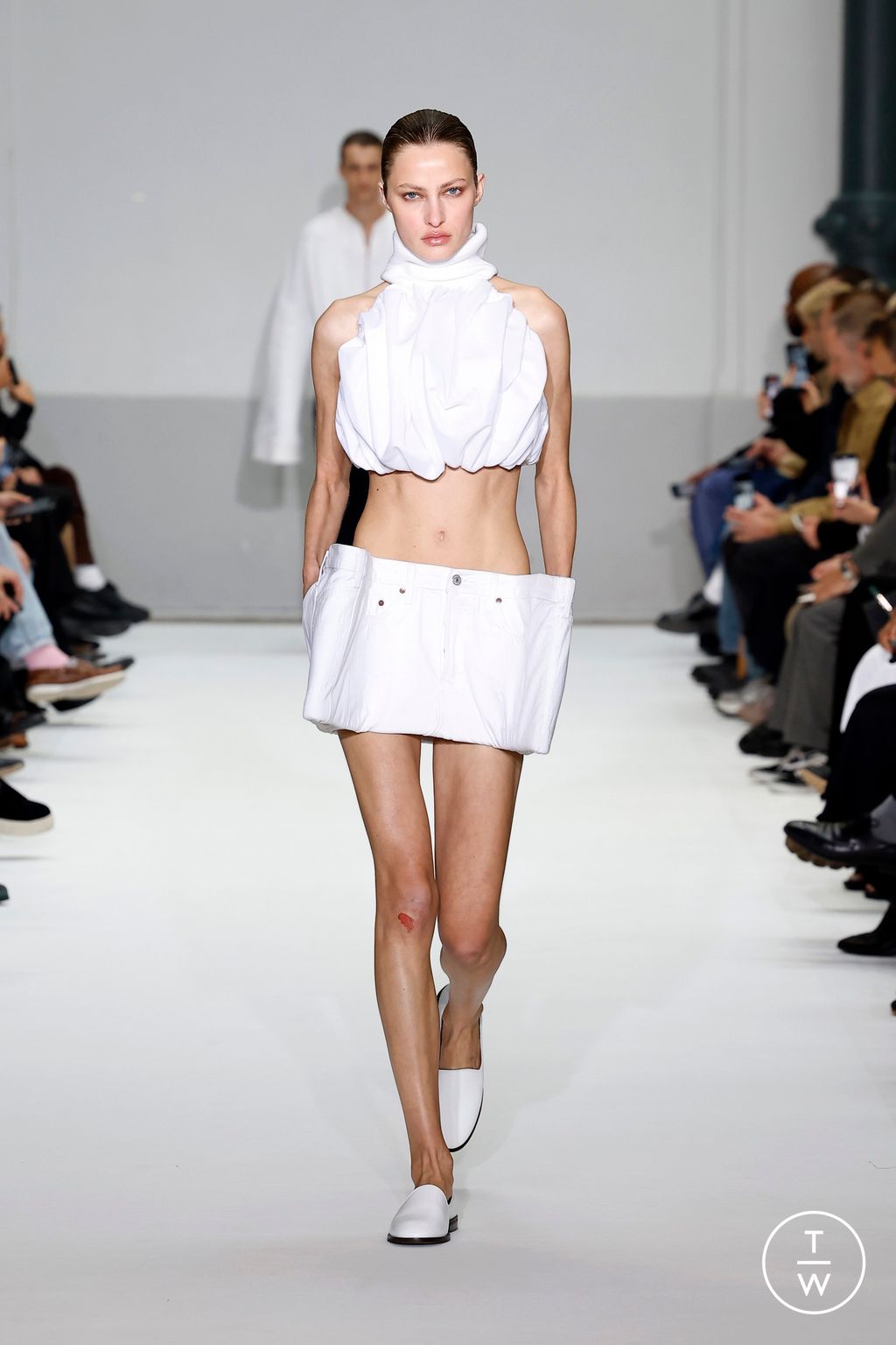 Fashion Week Paris Spring/Summer 2025 look 19 from the Duran Lantink collection womenswear