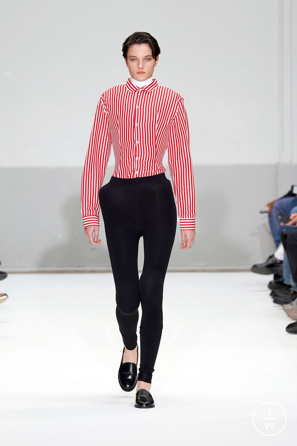 Fashion Week Paris Spring/Summer 2025 look 42 from the Duran Lantink collection womenswear