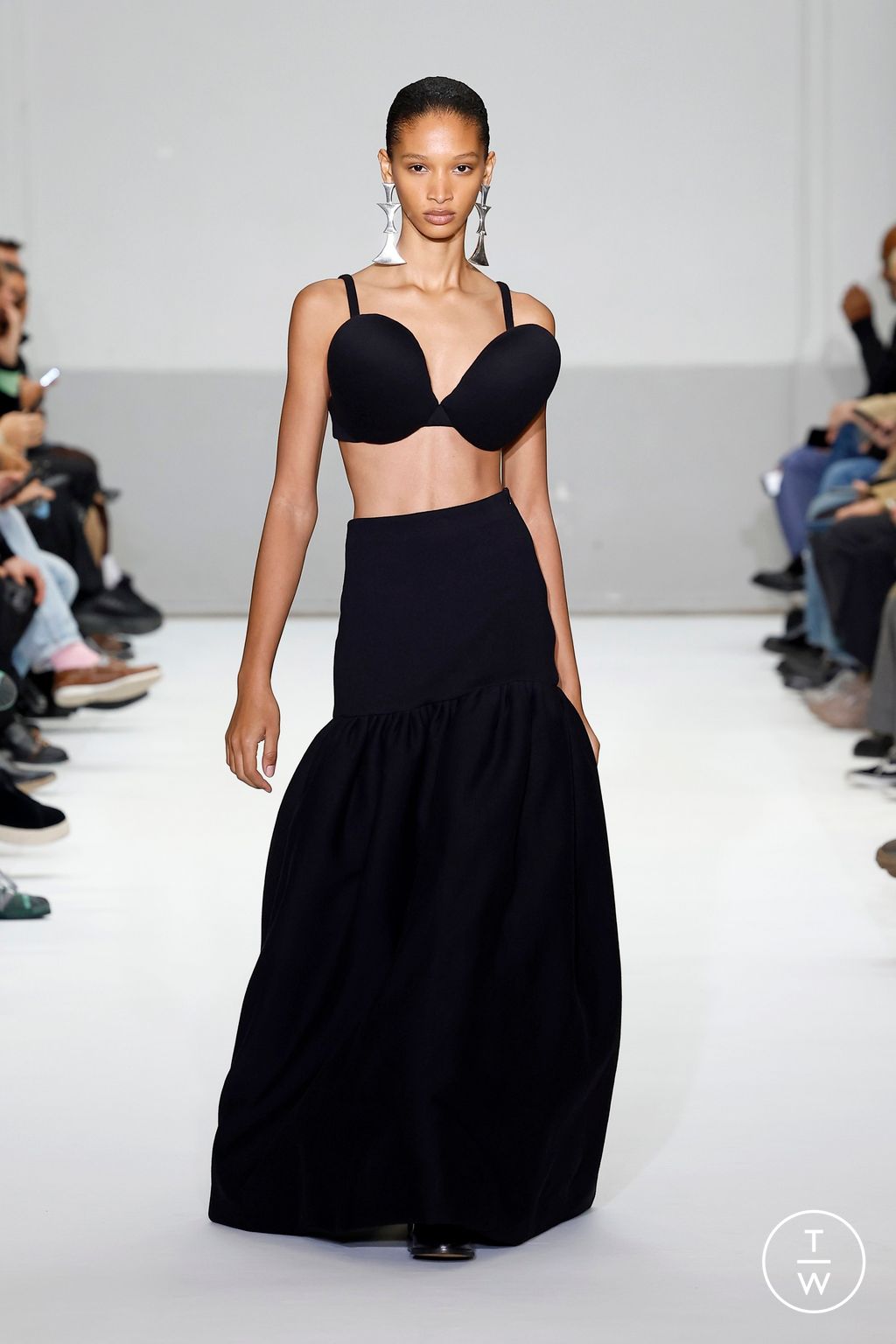 Fashion Week Paris Spring/Summer 2025 look 45 from the Duran Lantink collection womenswear