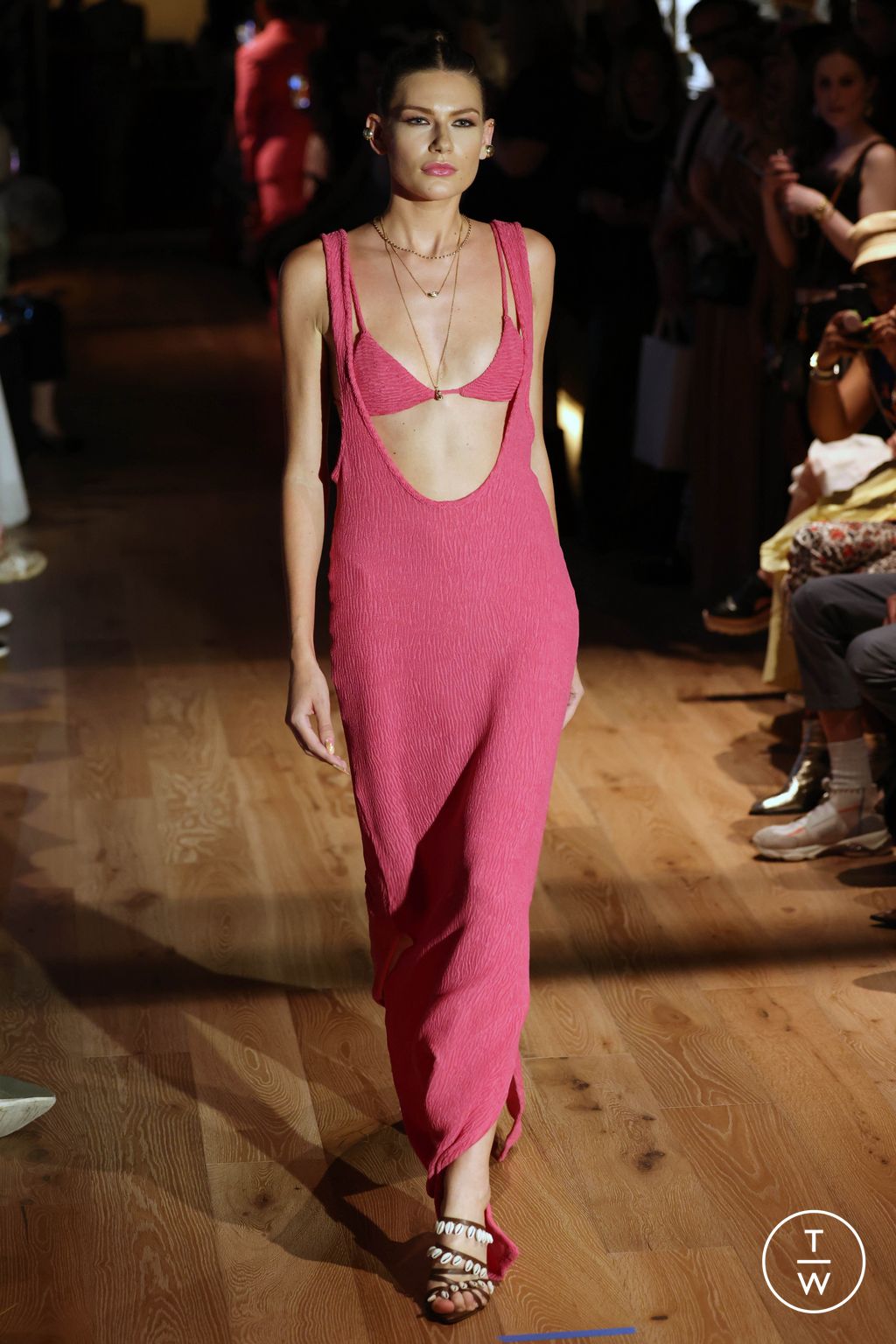 Fashion Week New York Spring/Summer 2024 look 23 de la collection Dur Doux womenswear
