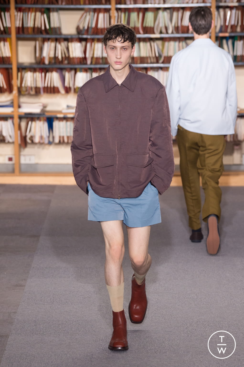 Fashion Week Paris Spring/Summer 2018 look 24 from the Dries Van Noten collection 男装
