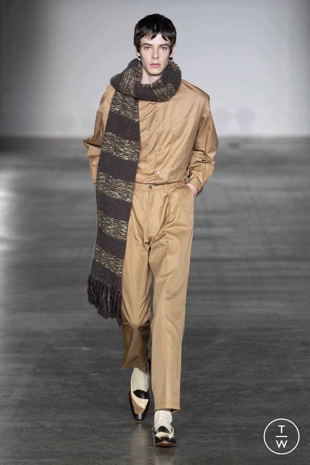 Fashion Week London Fall/Winter 2020 look 3 from the E. Tautz collection menswear