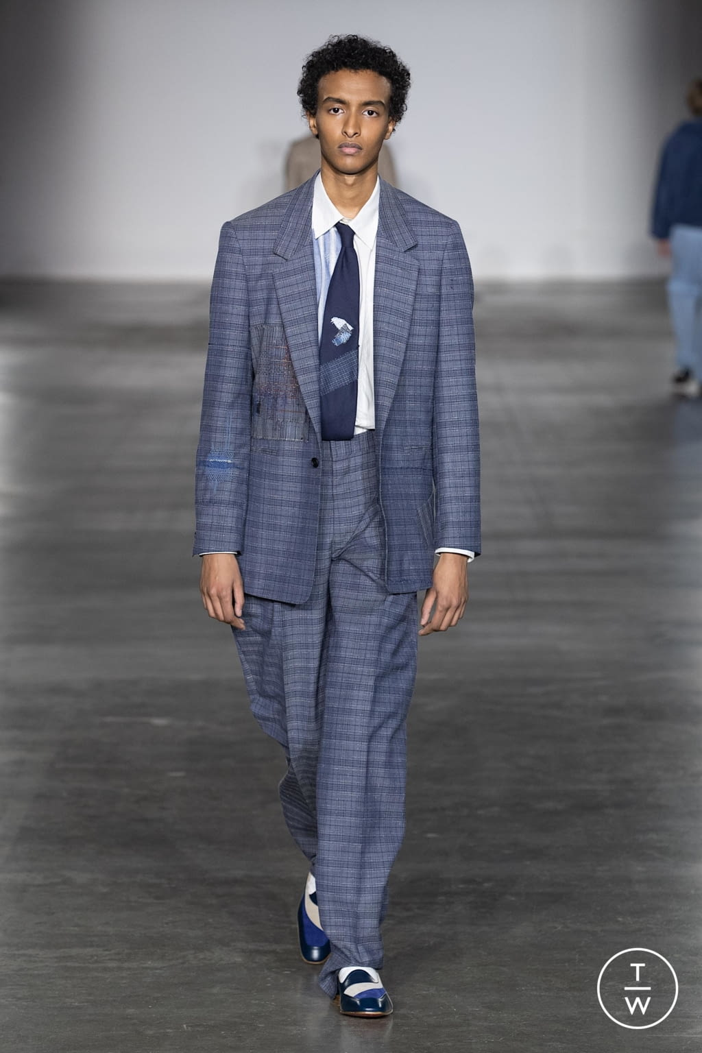 Fashion Week London Fall/Winter 2020 look 12 from the E. Tautz collection 男装