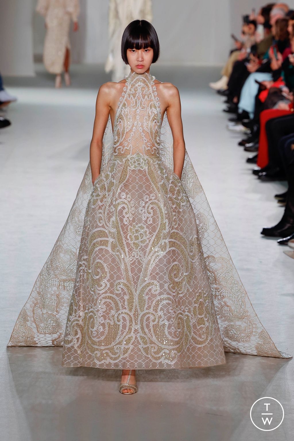 Fashion Week Paris Spring/Summer 2023 look 17 from the Elie Saab collection couture