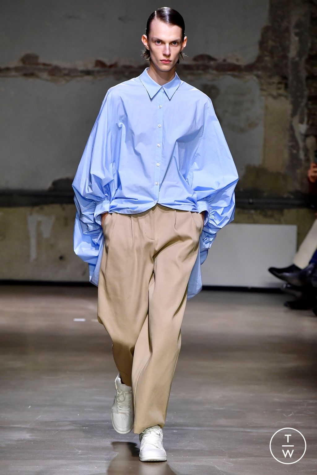 Fashion Week Paris Spring/Summer 2023 look 6 from the Dawei collection 女装