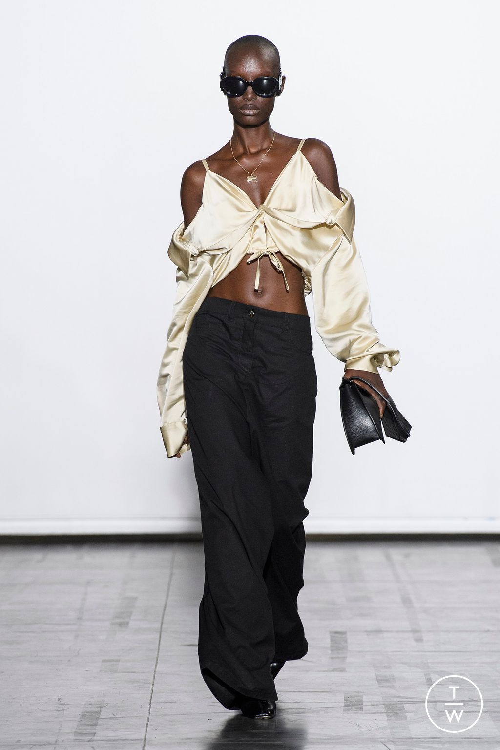 Fashion Week Paris Spring/Summer 2023 look 5 from the Maitrepierre collection womenswear