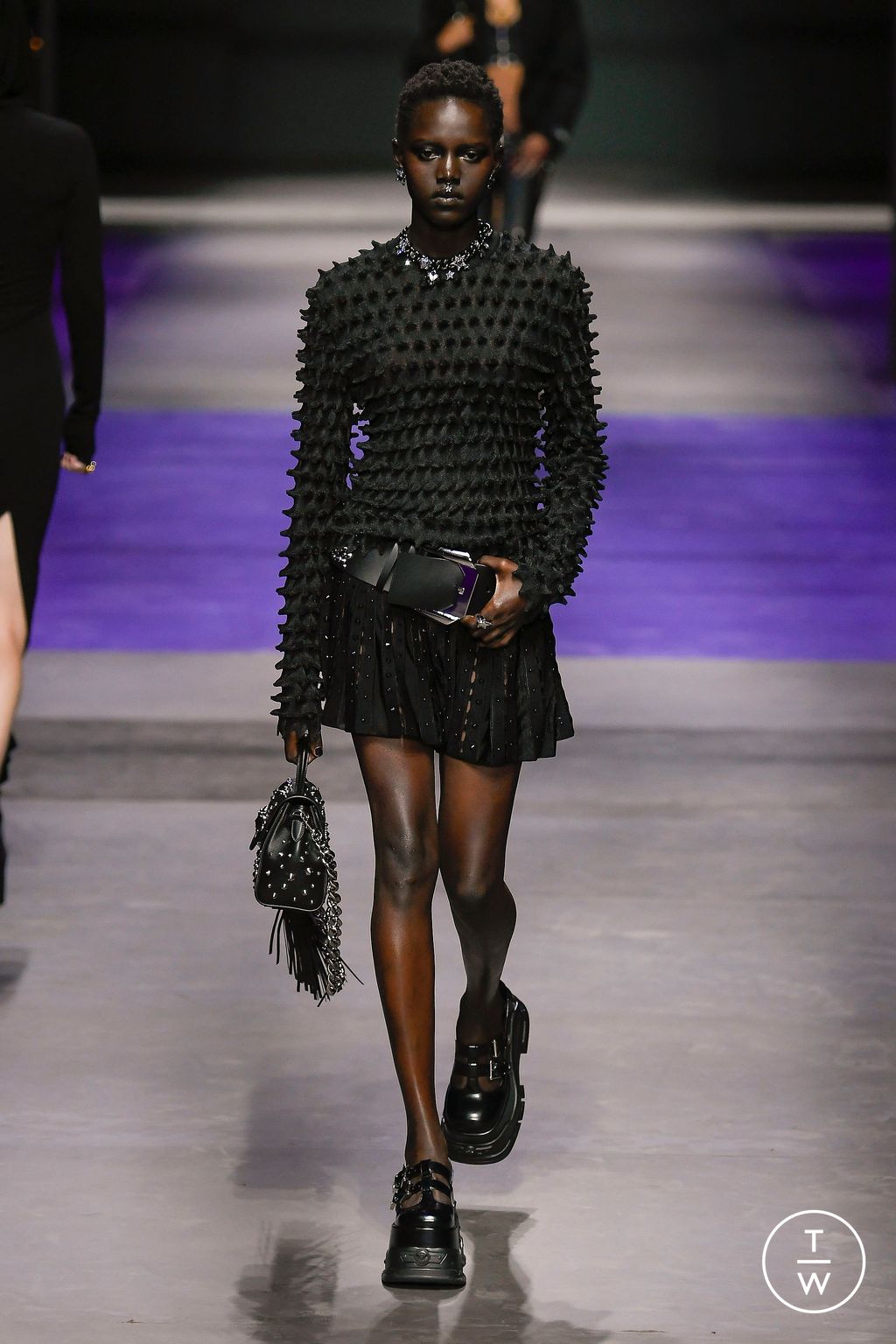 Fashion Week Milan Spring/Summer 2023 look 12 from the Versace collection 女装
