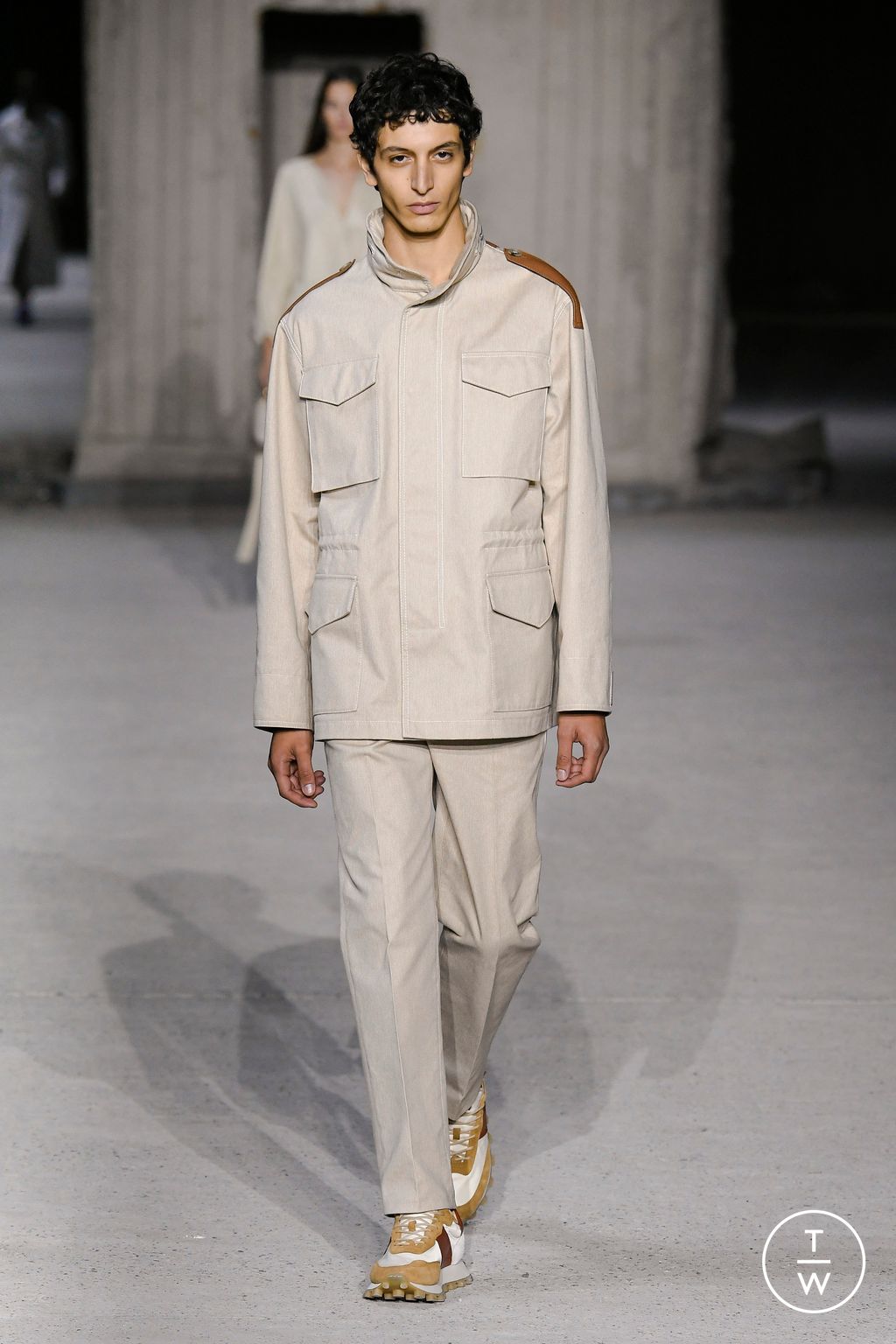 Fashion Week Milan Spring/Summer 2023 look 5 from the Tod's collection 女装
