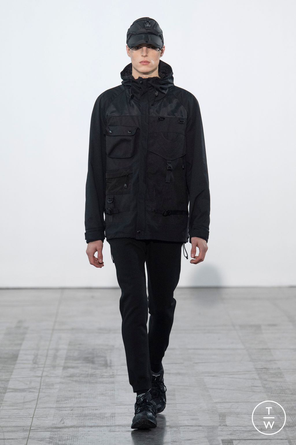 Fashion Week Paris Fall/Winter 2023 look 29 from the Junya Watanabe Man collection menswear
