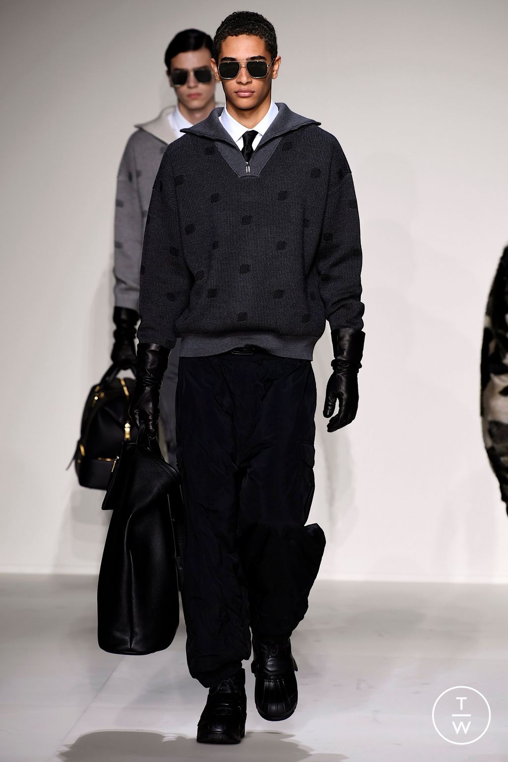 Fashion Week Milan Fall/Winter 2023 look 34 from the Emporio Armani collection menswear