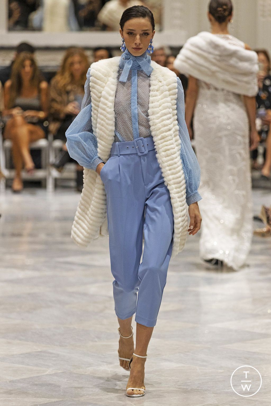 Fashion Week New York Spring/Summer 2023 look 8 from the Dennis Basso collection womenswear