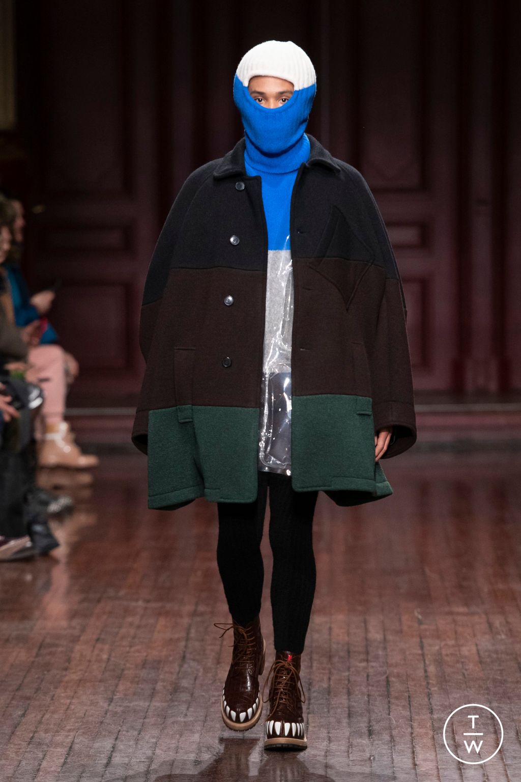 Fashion Week Paris Fall/Winter 2023 look 31 from the Walter Van Beirendonck collection menswear