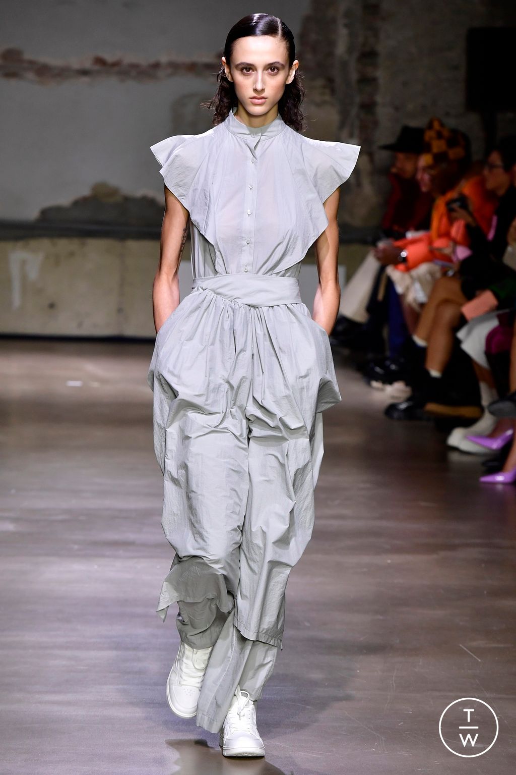 Fashion Week Paris Spring/Summer 2023 look 15 from the Dawei collection womenswear