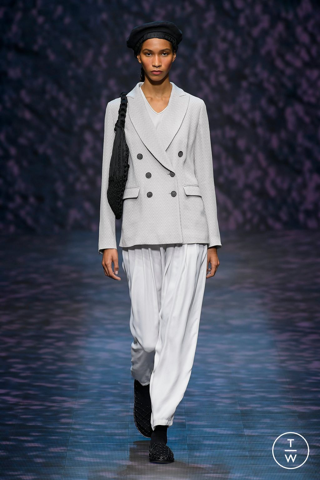 Fashion Week Milan Spring/Summer 2023 look 7 from the Emporio Armani collection womenswear