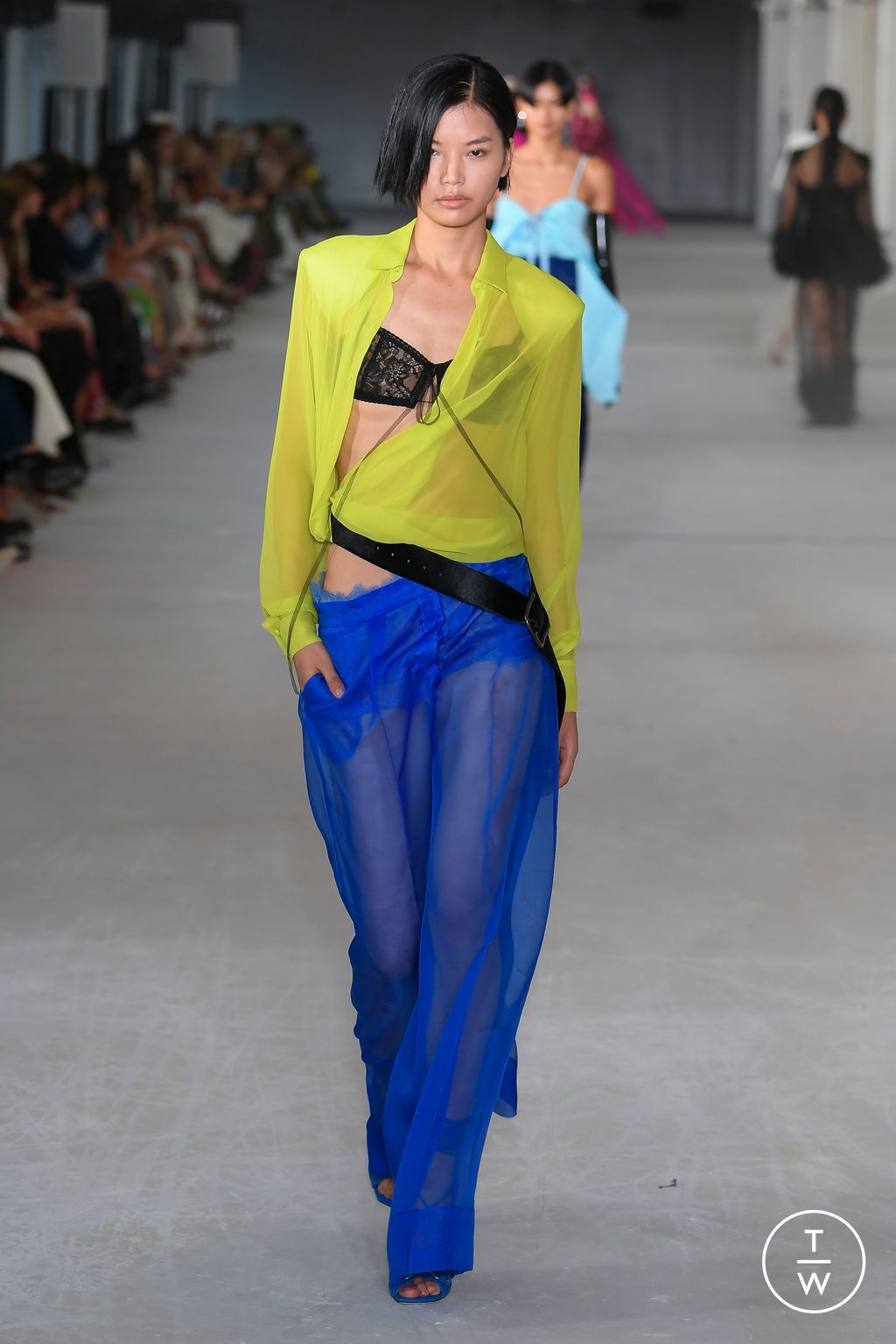 Fashion Week New York Spring/Summer 2023 look 16 de la collection Prabal Gurung womenswear