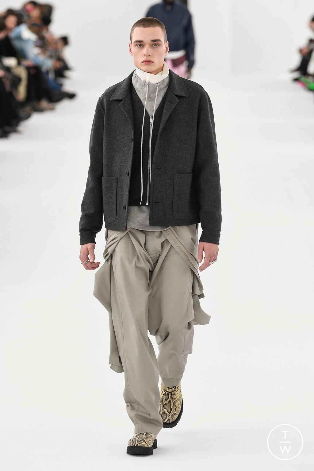 Fashion Week Paris Fall/Winter 2023 look 30 from the Givenchy collection 男装