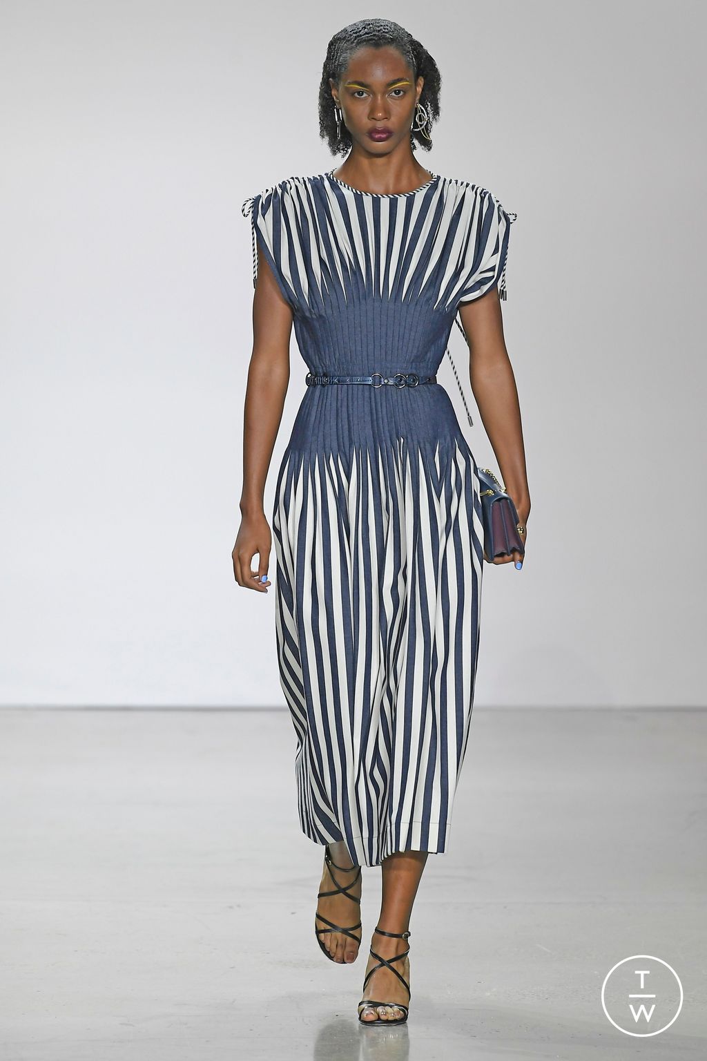 Fashion Week New York Spring/Summer 2023 look 1 from the Bibhu Mohapatra collection womenswear
