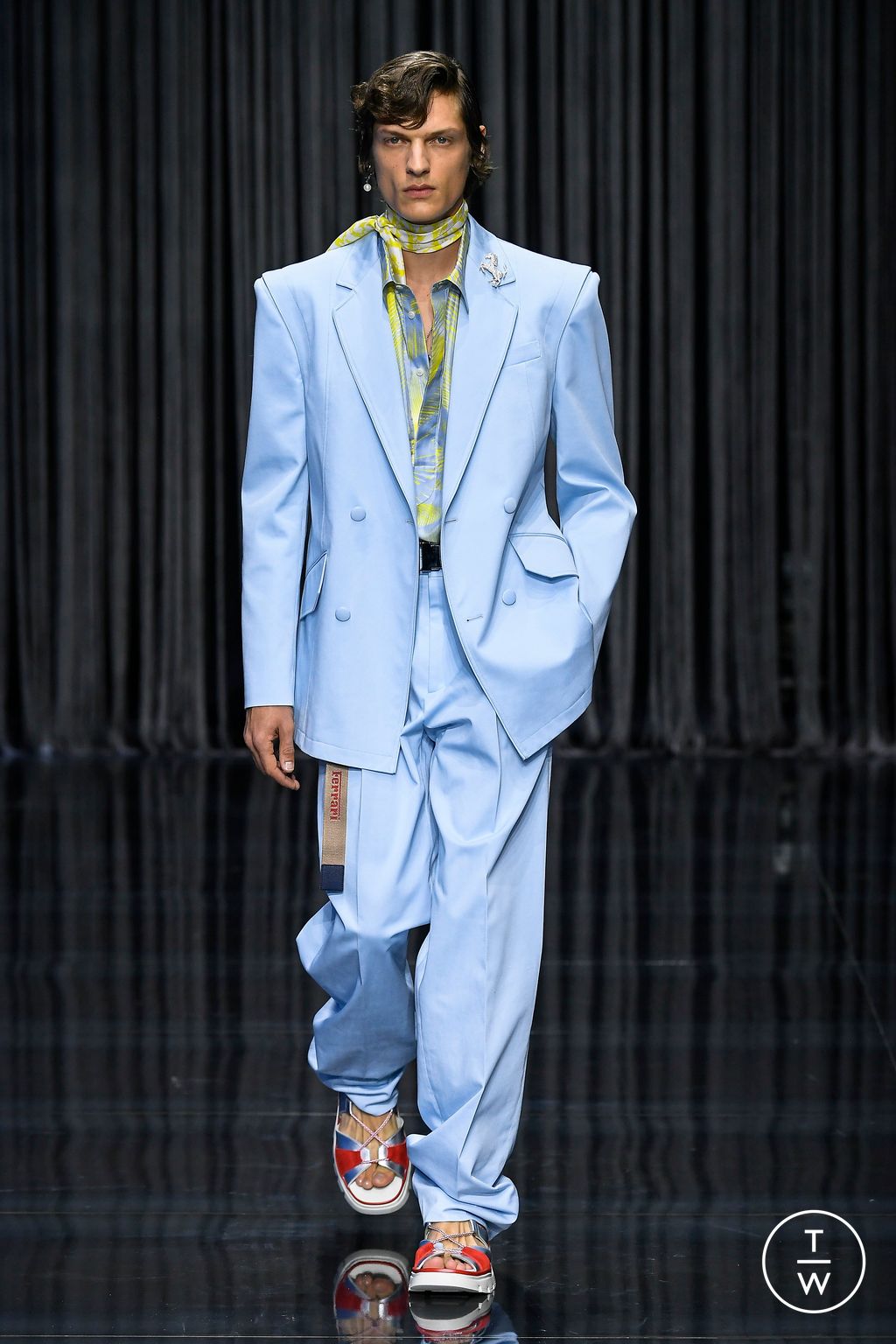 Fashion Week Milan Spring/Summer 2023 look 22 from the Ferrari collection 女装