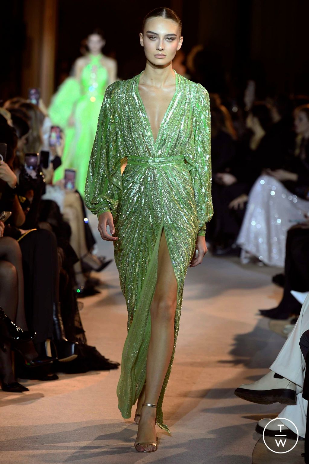 Fashion Week Paris Spring/Summer 2023 look 18 de la collection Zuhair Murad couture