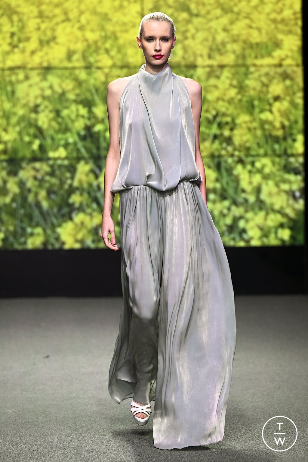 Fashion Week New York Spring/Summer 2023 look 26 from the Frederick Anderson collection womenswear