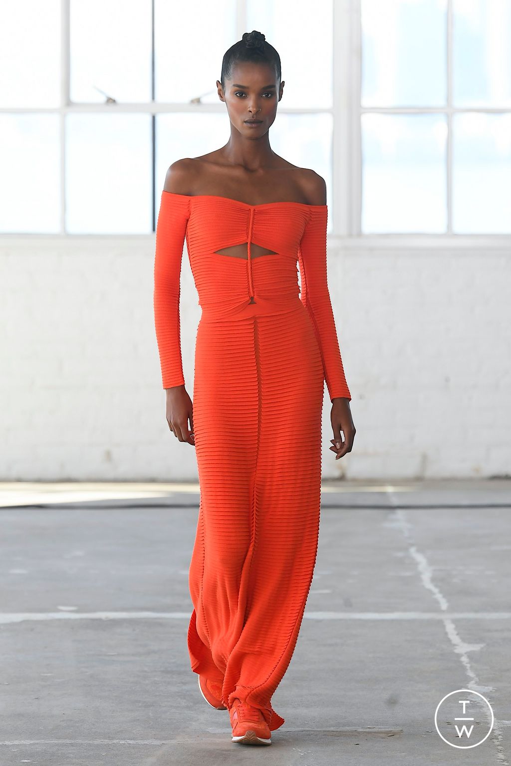 Fashion Week New York Spring/Summer 2023 look 14 from the Altuzarra collection womenswear
