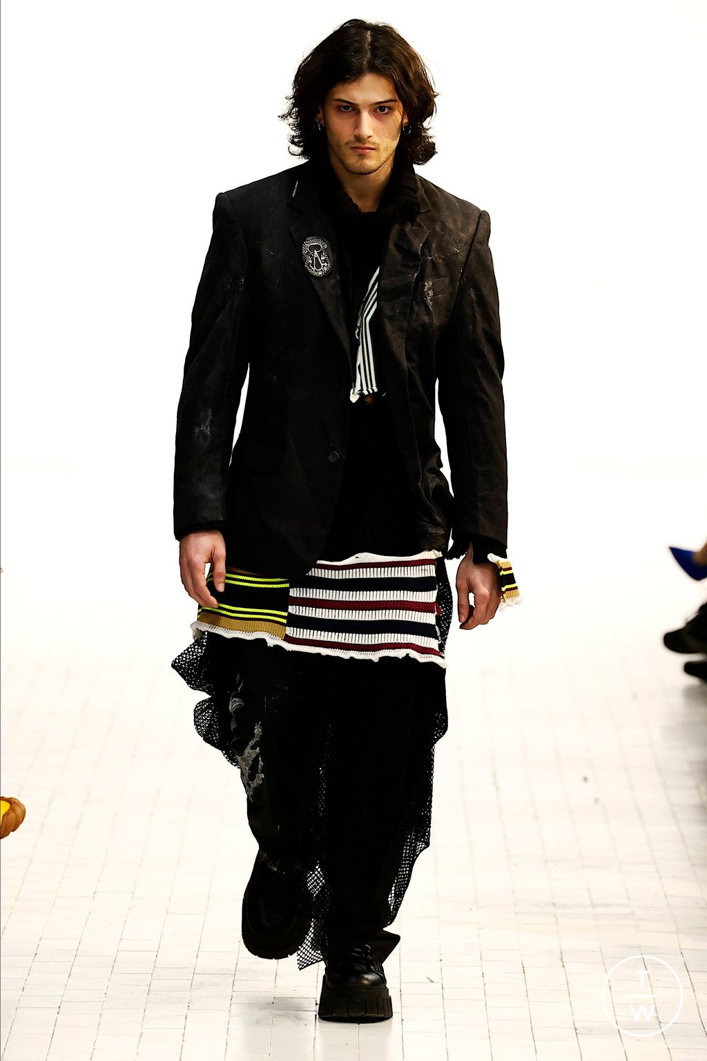 Fashion Week Milan Fall/Winter 2023 look 23 from the Simon Cracker collection menswear