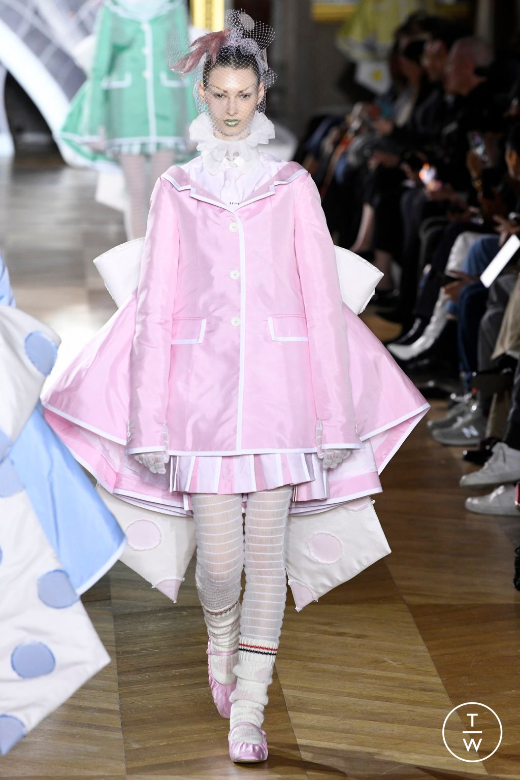 Fashion Week Paris Spring/Summer 2023 look 25 from the Thom Browne collection 女装