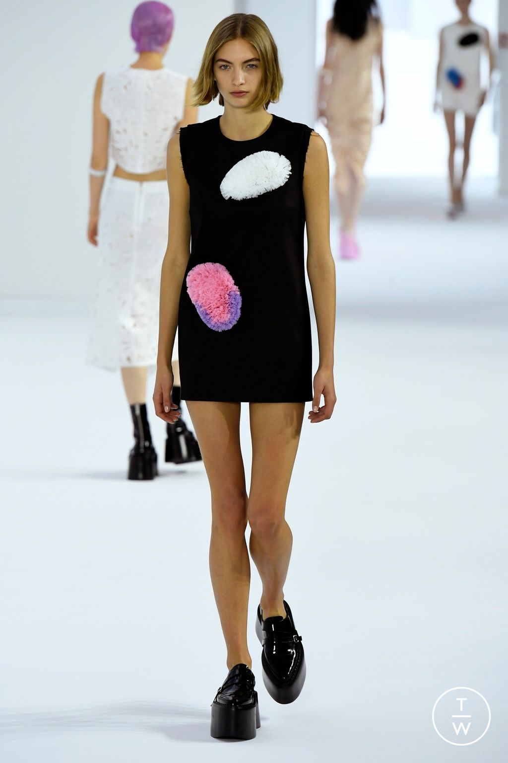 Fashion Week Paris Spring/Summer 2023 look 28 from the Shang Xia collection womenswear