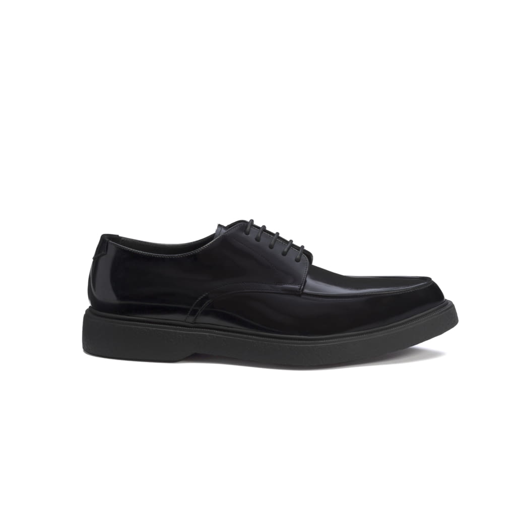 Fashion Week Milan Fall/Winter 2018 look 13 de la collection Emporio Armani menswear accessories