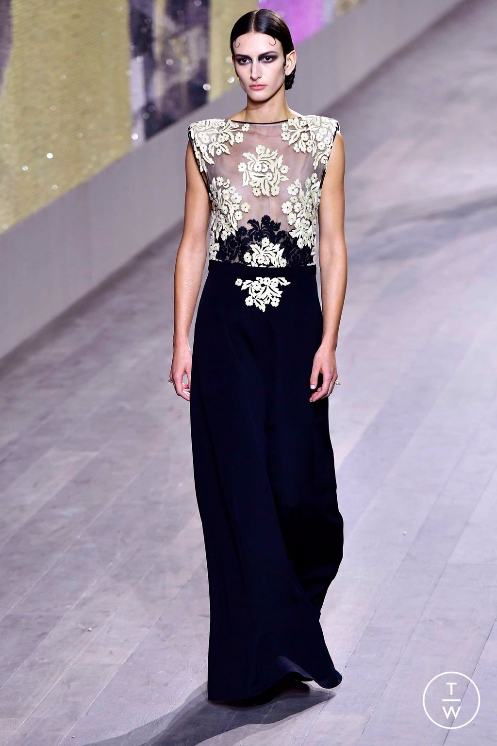 Fashion Week Paris Spring/Summer 2023 look 43 de la collection Christian Dior couture