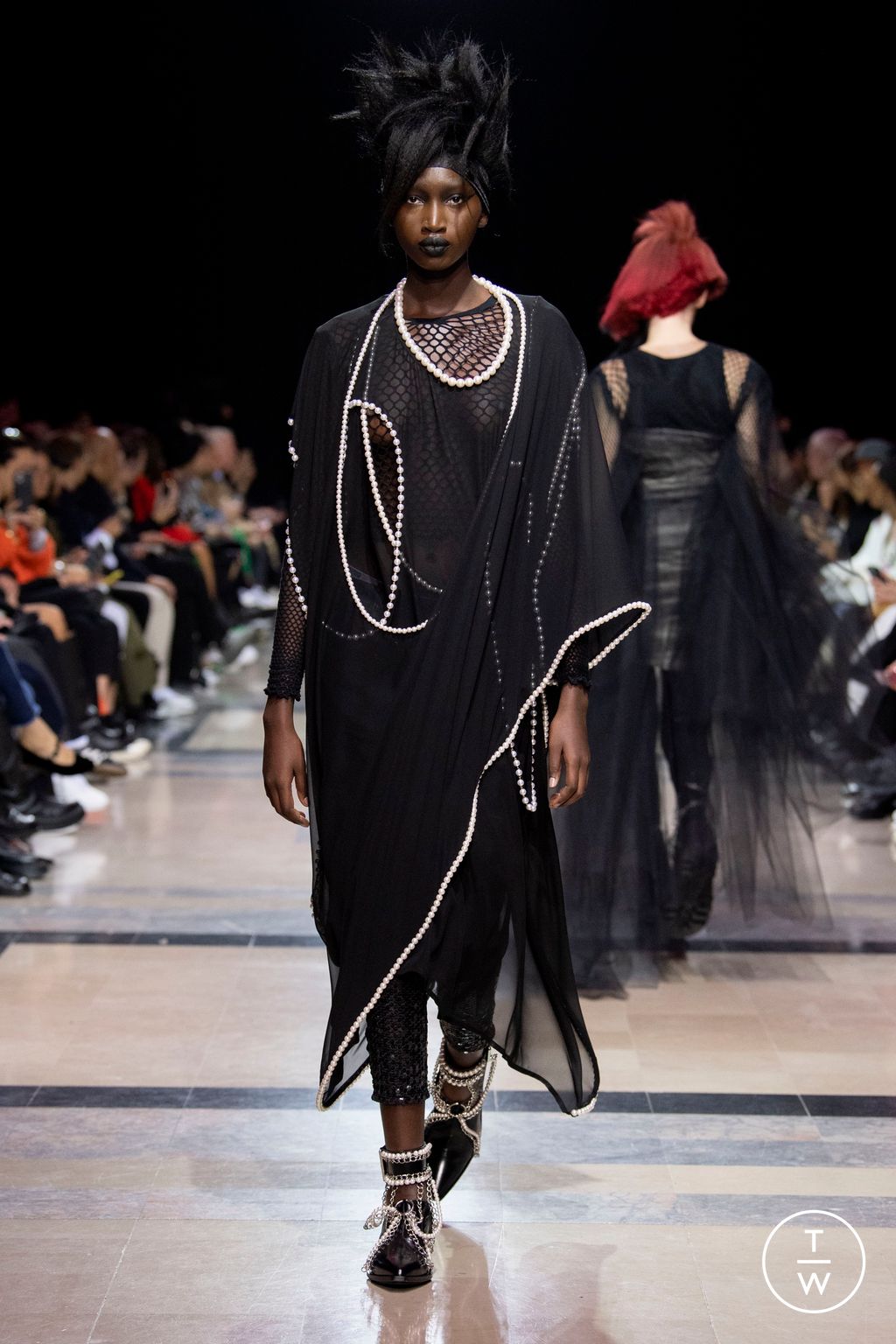 Fashion Week Paris Spring/Summer 2023 look 27 from the Junya Watanabe collection womenswear