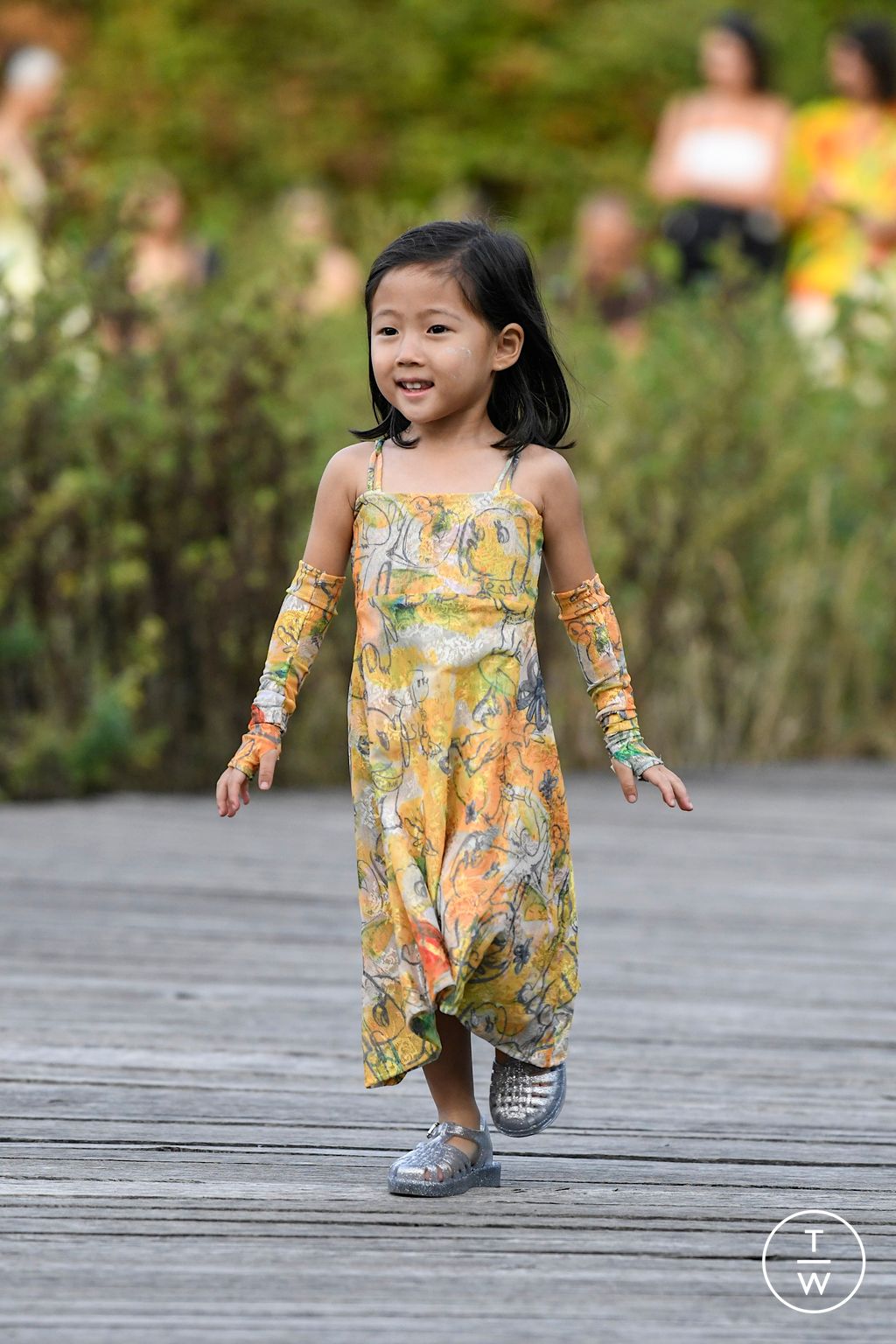 Fashion Week New York Spring/Summer 2023 look 11 from the Collina Strada collection 女装