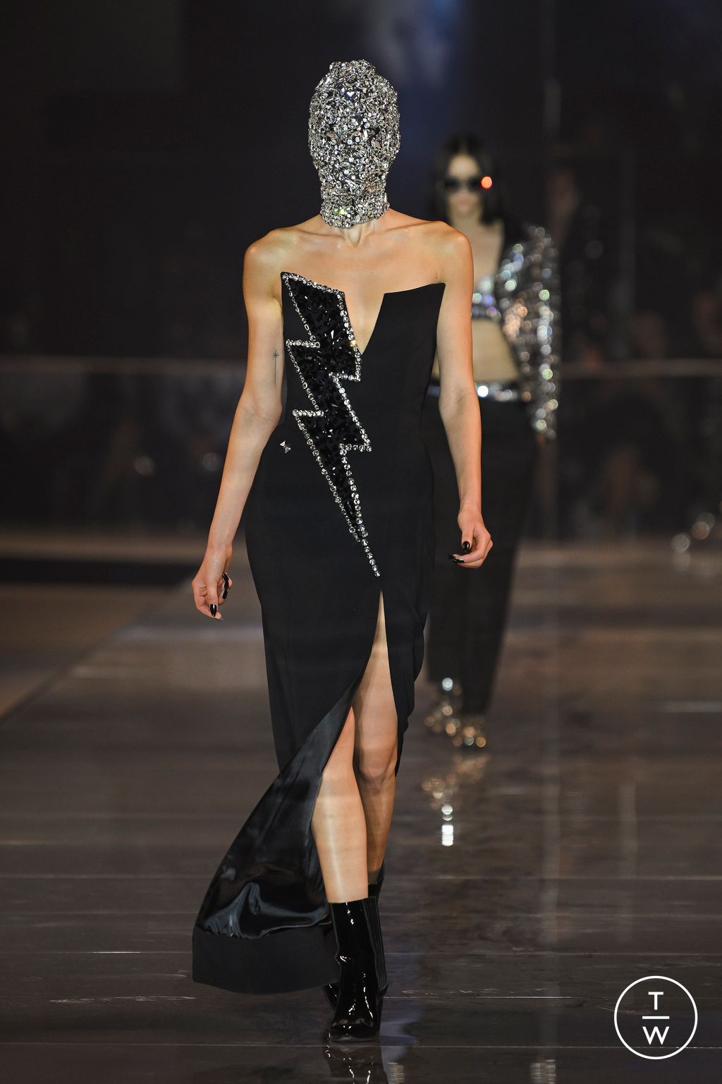 Fashion Week Milan Spring/Summer 2023 look 3 de la collection Philipp Plein womenswear