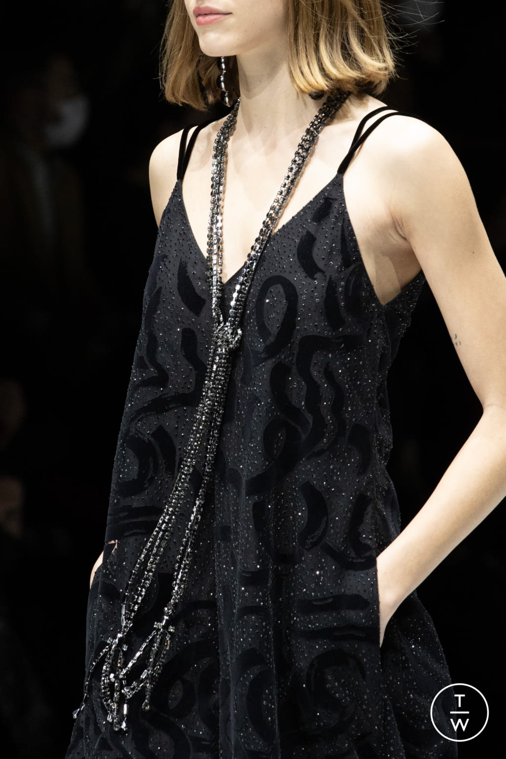 Fashion Week Milan Fall/Winter 2022 look 77 from the Emporio Armani collection womenswear accessories