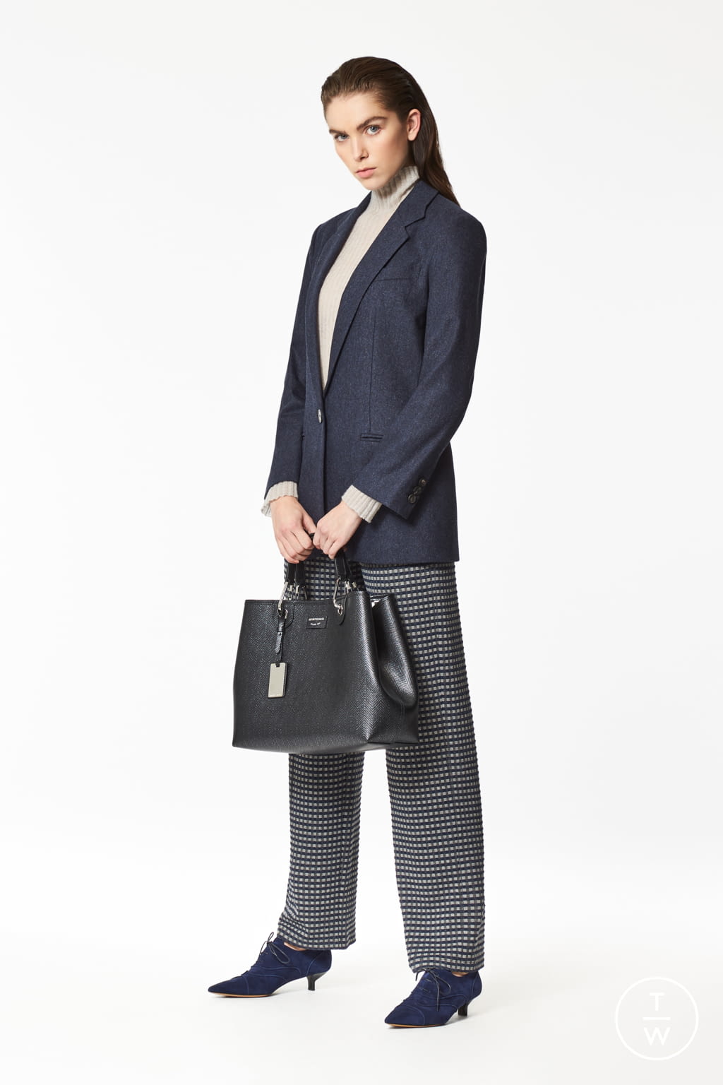 Fashion Week Milan Pre-Fall 2020 look 7 from the Emporio Armani collection 女装