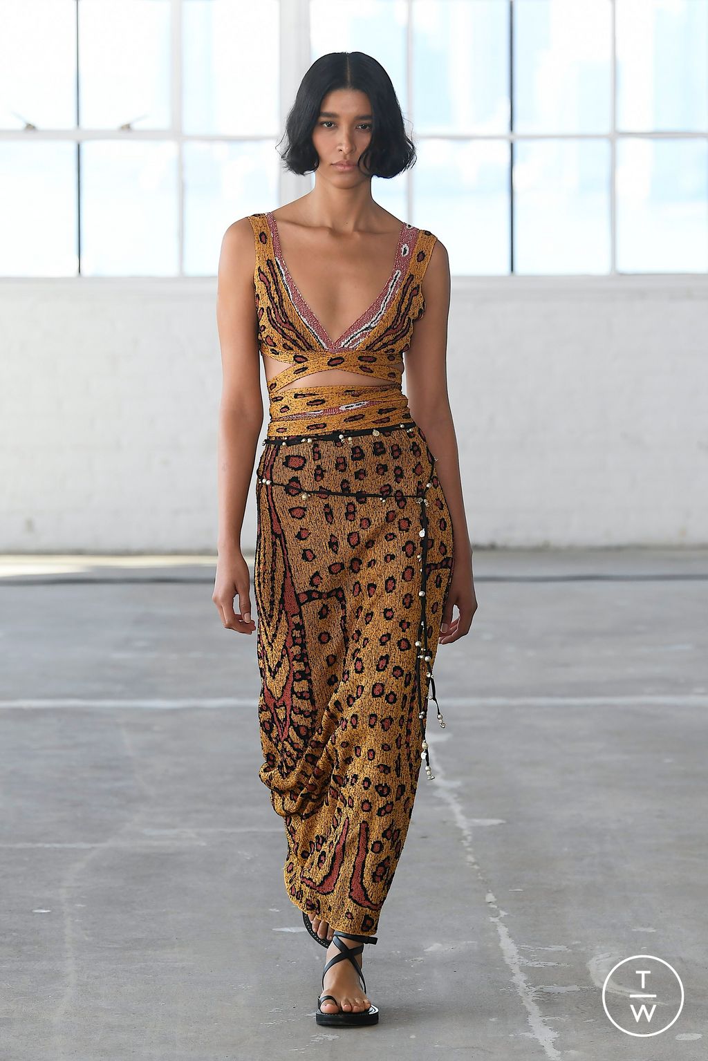 Fashion Week New York Spring/Summer 2023 look 22 from the Altuzarra collection womenswear