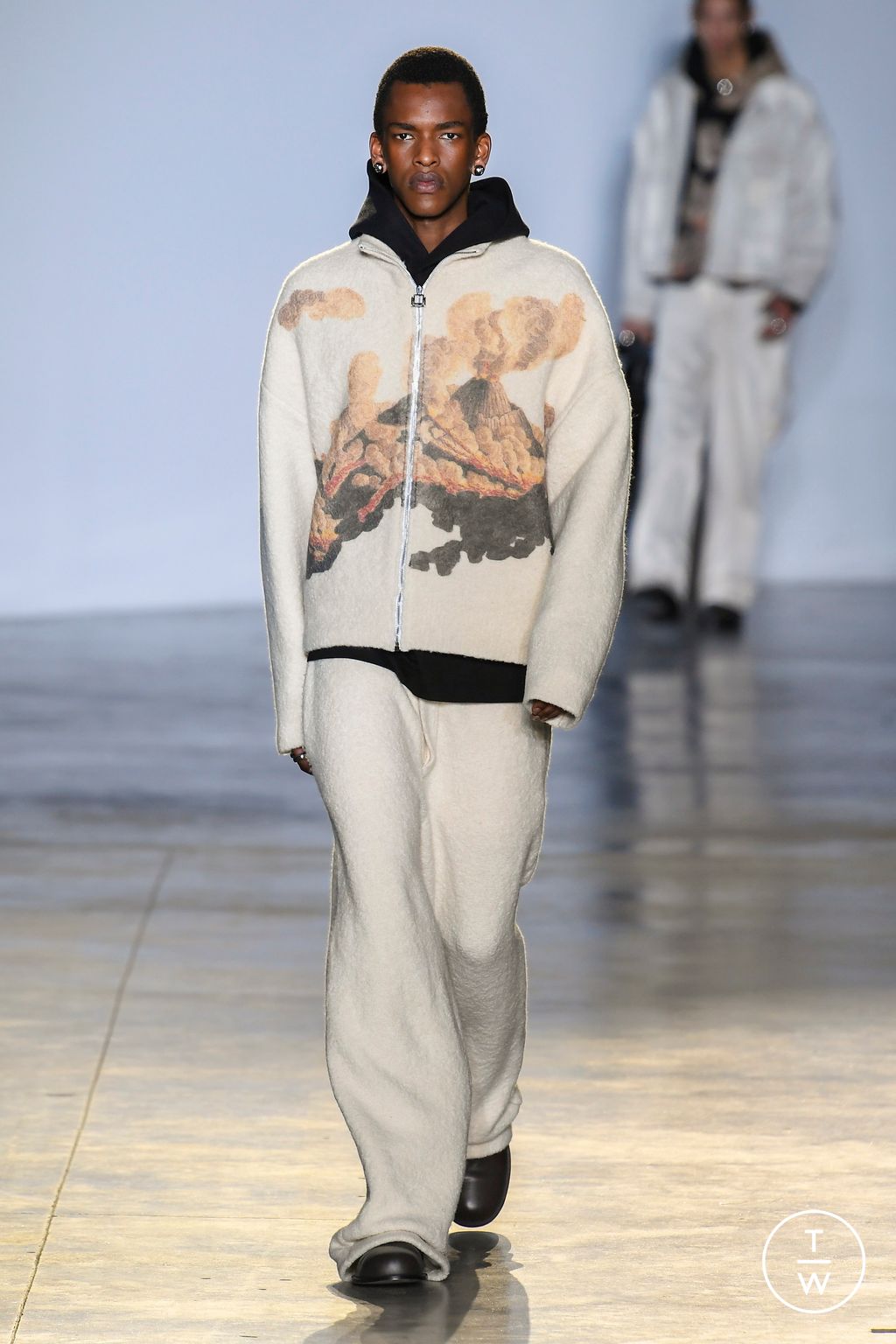 Fashion Week Paris Fall/Winter 2023 look 26 de la collection Wooyoungmi menswear