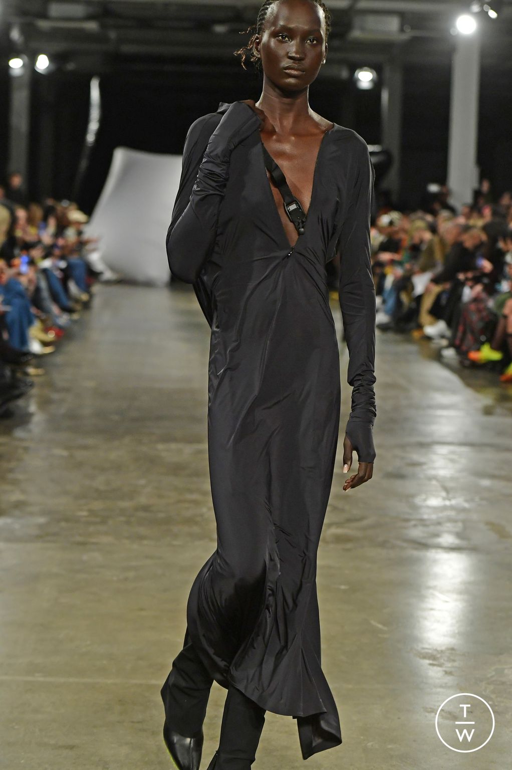 Fashion Week London Fall/Winter 2024 look 7 from the Fashion East collection womenswear