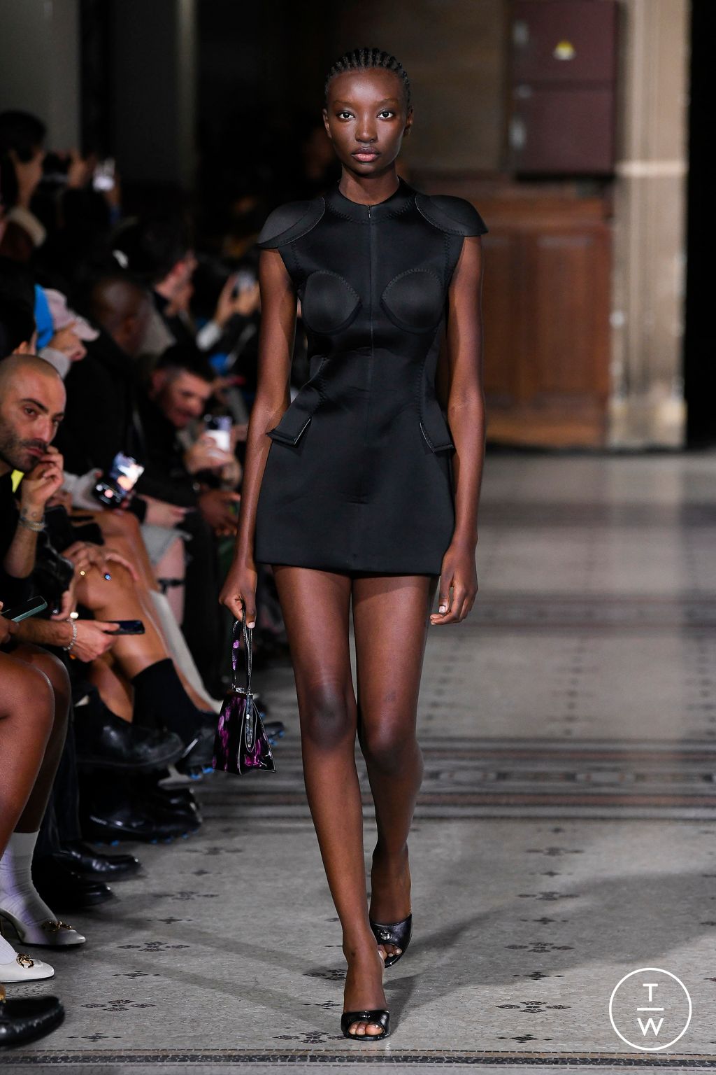 Fashion Week Paris Spring/Summer 2023 look 11 de la collection Coperni womenswear