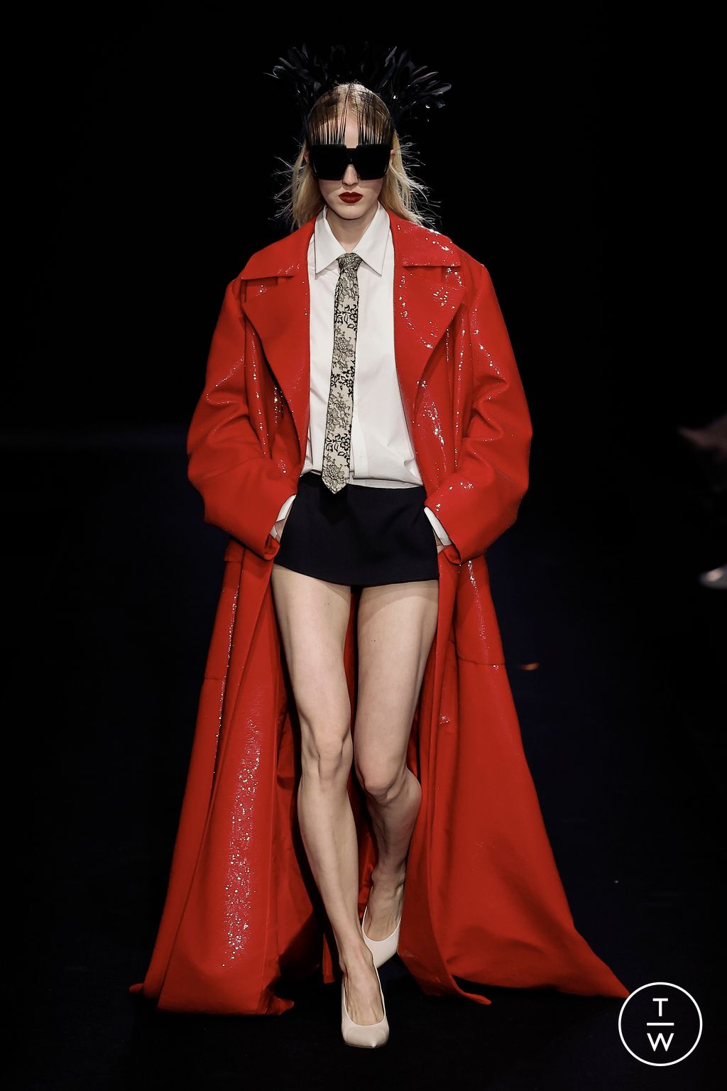 Fashion Week Paris Spring/Summer 2023 look 58 from the Valentino collection 高级定制